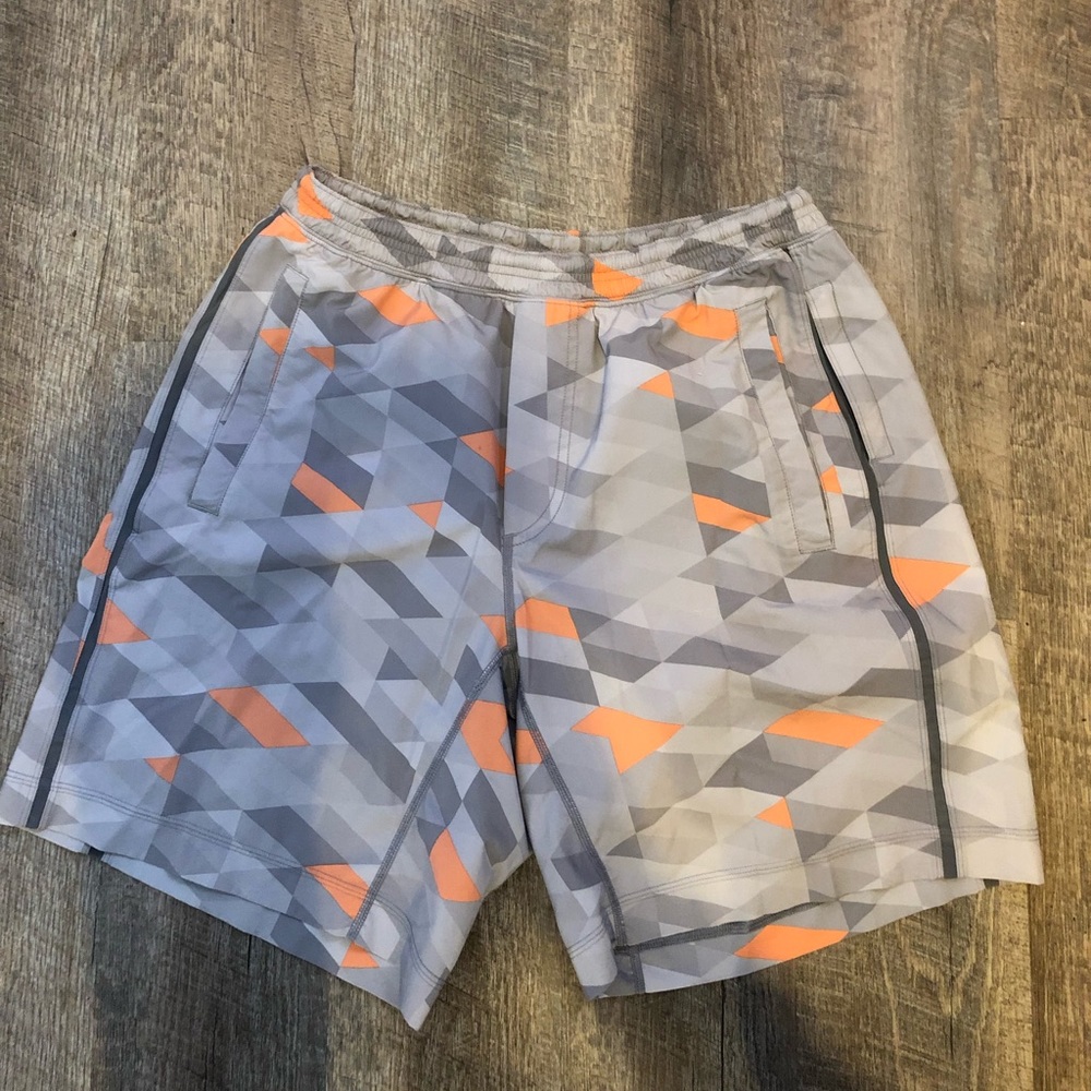 Lululemon pace breaker shorts